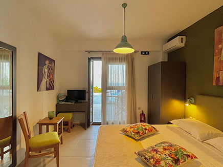 Studio with sea view