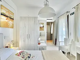 Photo Gallery Family Room with Sea View