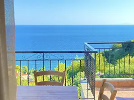 Photo Gallery Family Room with Sea View