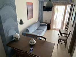 Three bedroom apartment with sea view