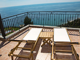 Villa with sea view max capacity 6 persons