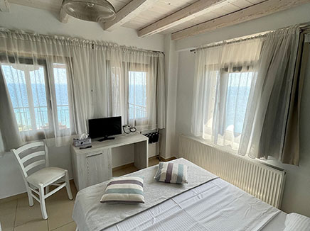 Villa with sea view max capacity 6 persons