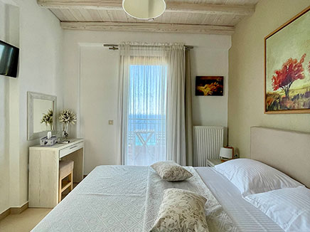 Villa with sea view max capacity 6 persons