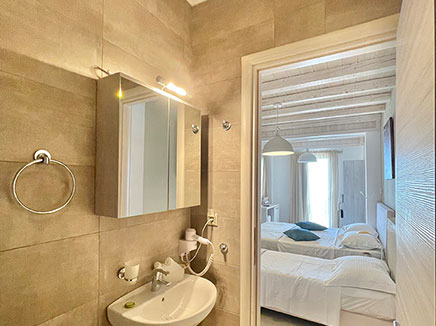 Villa with sea view max capacity 7 persons