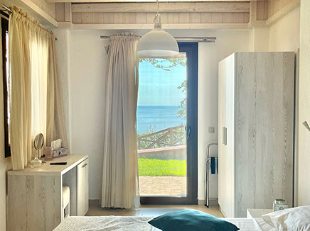 Villa with sea view max capacity 7 persons