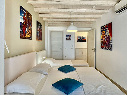 Villa with sea view max capacity 7 persons