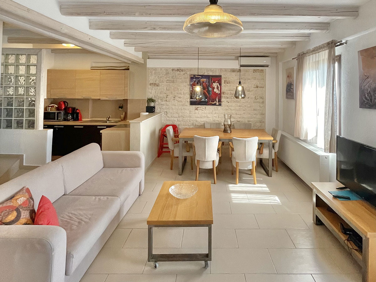Villa with sea view max capacity 7 persons